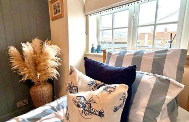 The Poppies, Norfolk, a charming coastal cottage - Photo 39