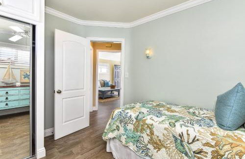 Oceanfront Back Home with View of the Sea - Photo 22