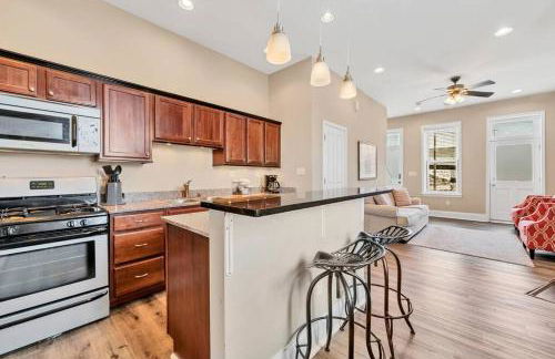 Two cozy side by side units in Tower Grove perfect for Groups STL bldg - Foto 11