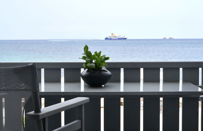 Parikia's Seaside House - Photo 17