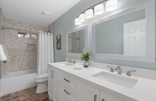 Dewey Mountain Getaway 3BR Home with Hot Tub, Gym and Sauna - Foto 31