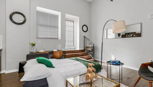 Comfy 1BR-Parking, Rooftop, Near Arrowhd & TMobile - Foto 2