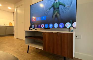 Modern 2bed Apartment in Birmingham City Centre 2 mins from Train Station with Free Parking and WiFi - Foto 58