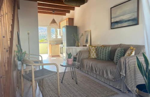 Perdika's Cove, spacious sea view family home - Foto 1