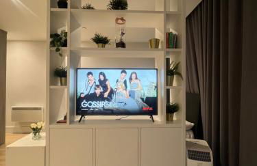 London Heathrow Airport Apartment Voyager House Terminal 12345 - EV electric and Parking available - Foto 9