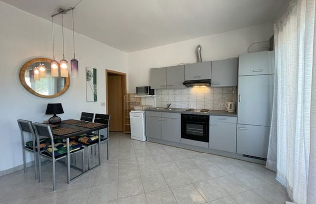 Appealing Apartment With Garden - Foto 9