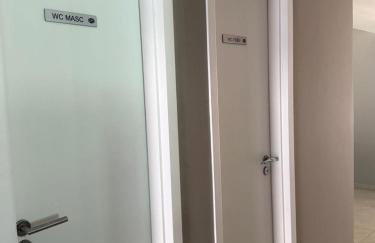 Arretado de bom ! A 250 m da praia de Boa Viagem, 3 km do aeroporto, próximo aos shoppings, com WI-FI 560 Mbps, coworking, piscina e academia - Foto 44