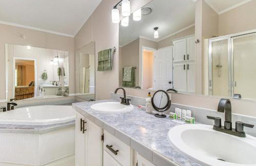 4 Mi to Norfork Lake Country Stay with Farm Views! - Foto 12