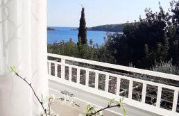 Villa Ana Apartments - Photo 8