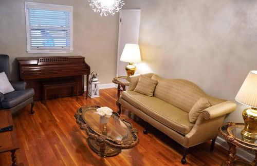 Spacious Pet Friendly Home - Photo 45