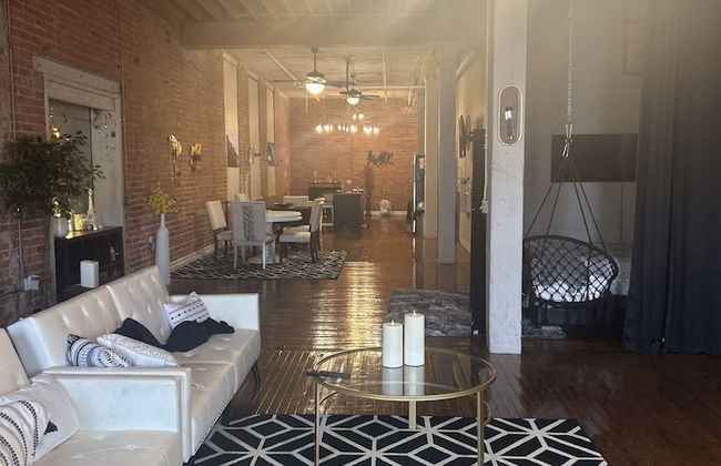 Queen G Investments 1 Bedroom Apts by RedAwning - Foto 11