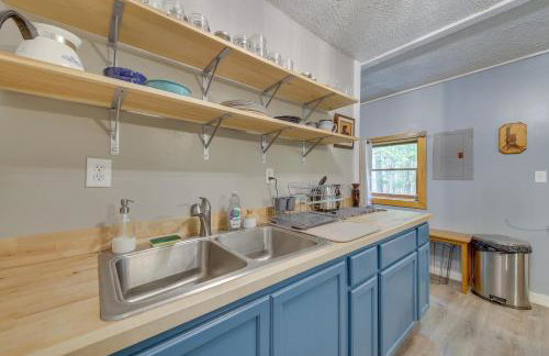 Pet-Friendly Belfast Retreat - 2 Mi to Downtown! - Foto 12