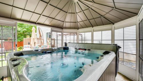 Hot Tub, Game Room and Fire Pit Pocono Summit Home! - Foto 2
