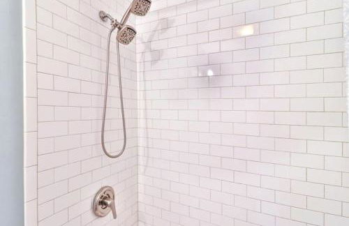 Knoxville Charm 4BR Oasis Near Downtown and UT - Photo 5