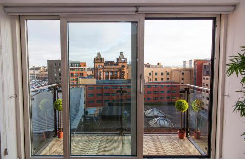 CITY CENTRE APARTMENT with Free Secure Underground Parking - Foto 76