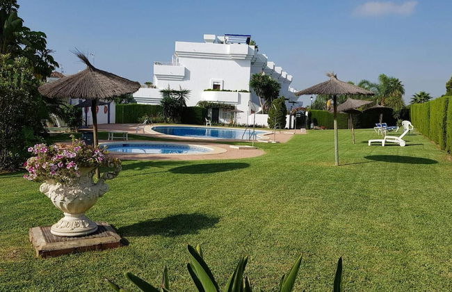 Beautiful 4 Bedroom Duplex Apartment - Foto 15