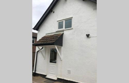 Charming just renovated 2 bed cottage in the centre of village - Foto 2