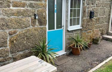 Large 3 bedroom flat in Sennen - Photo 27