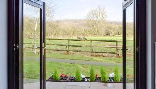 Blackberry Lodge - Photo 4