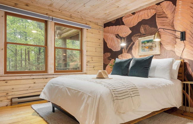 Half Moon by Avantstay 4BR Cabin w/ Large Deck & Yard w/ Patio & Outdoor Dining - Foto 5