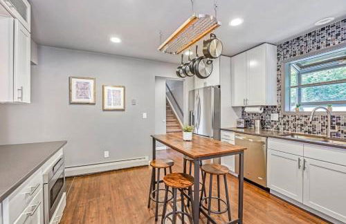 Modern Family Haven Fenced Yrd GrillFirepit - Foto 11