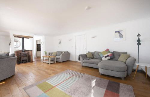 Waterfront House - Photo 9