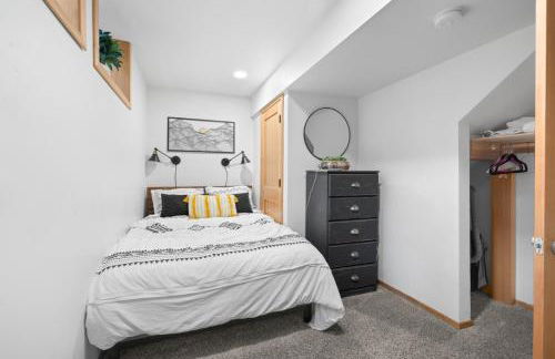 Black Butte Ranch Modern A-Frame Retreat, sleeps 8 - Foto 40