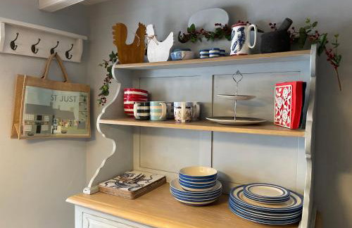 Cobble Cottage - Photo 6