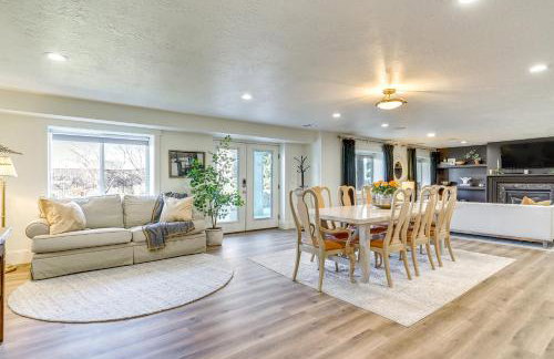 Private Pool and Hot Tub Luxe Unit Near UTA Train! - Foto 6