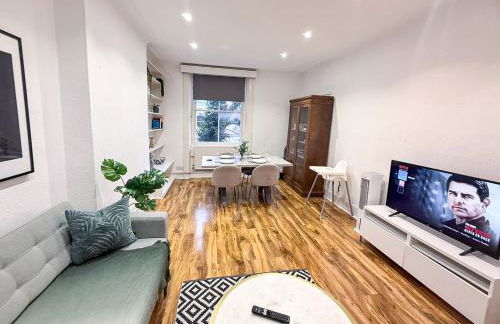 Stylish 2-Bedroom Apartment in Maida Vale near Little Venice & Paddington by NourNest Apartments - Foto 15