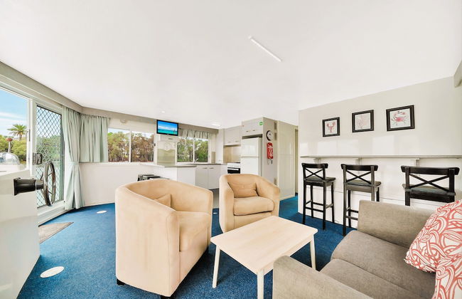 Coomera Houseboat Holidays - Foto 28