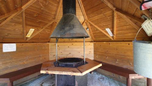 Cozy Hot Tent with Log Burner & Hot Tub Left Tent - Foto 4