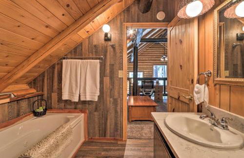 Cascade Cabin with Mountain View and River Access - Foto 21