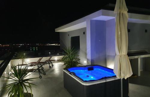 Luxury Villa Sun Stone heated pool & whirlpool - Foto 13
