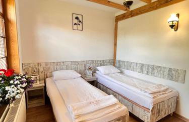 Dwór Sulejów - Photo 48