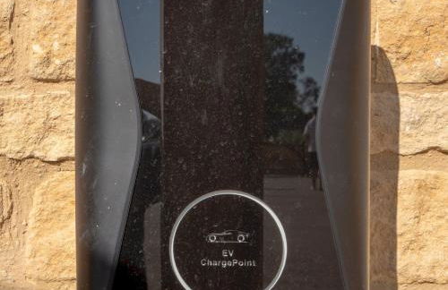 The Stables Stylish cottage with hot tub and parking - Pass the Keys - Photo 25