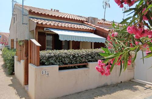 Gruissan Ayguades joli maisonnette 2 personnes, wifi gratuit - Photo 3