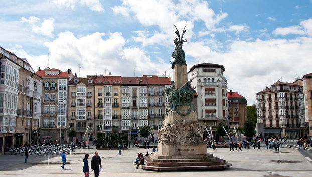 Plaza de la Virgen Blanca
