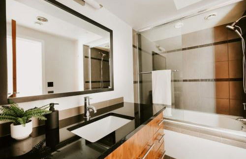 Timeless Modern Luxury at Bellerive on the River - Photo 20