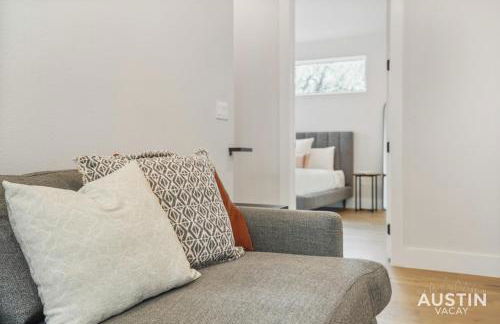 Luxurious Modernism with Private Hot Tub and Garage - Foto 29