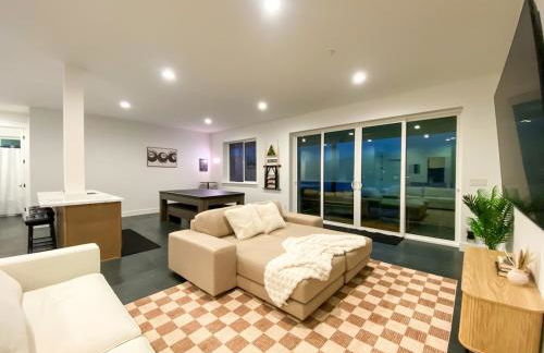 Luxe Port Lookout with waterfront, theater, games - Foto 26