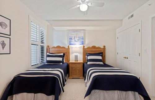Captain's Quarters Upscale 3 Bedroom Condo - Foto 26
