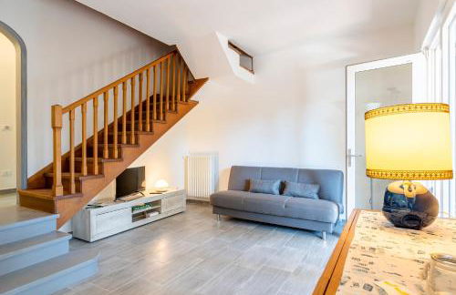 GuestHost - Quercianella Lovely Villa near the Sea With Parking! - Foto 8