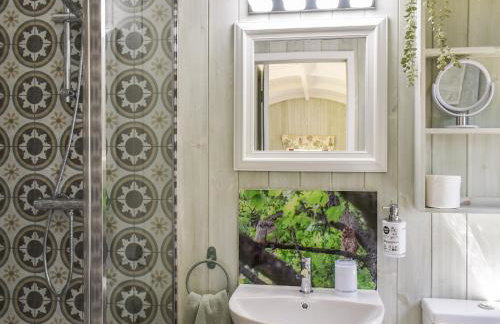 Tawny Owl Hut - Uk49768 - Photo 9