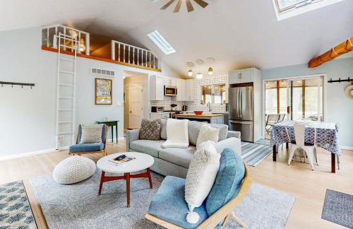 Livywood Cottage - Photo 2