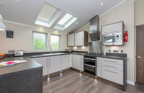 Stables 30, 3 Bed Luxury Lodge at Hafan y Mor - Foto 44