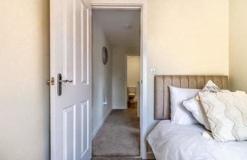 Modern & comfy 4 bedrooms Corby house free parking - Foto 50