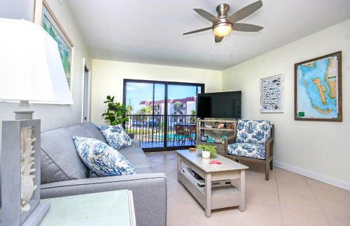 Sanibel Island Condo With All Of The Amenities 2C2 - Photo 4