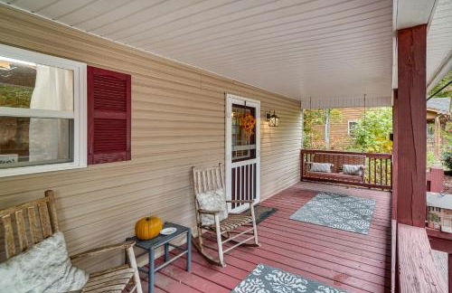 Spacious Home in Helen with Porch and Balcony! - Foto 34