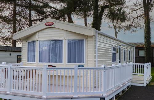 Caravan A24 at Landscove Holiday Park - Photo 3
